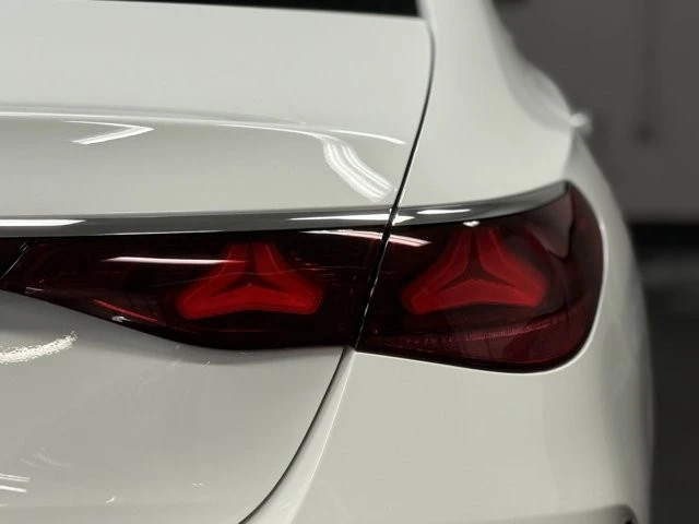 2025 Mercedes-Benz W214 E-Class - Image 11 of 12