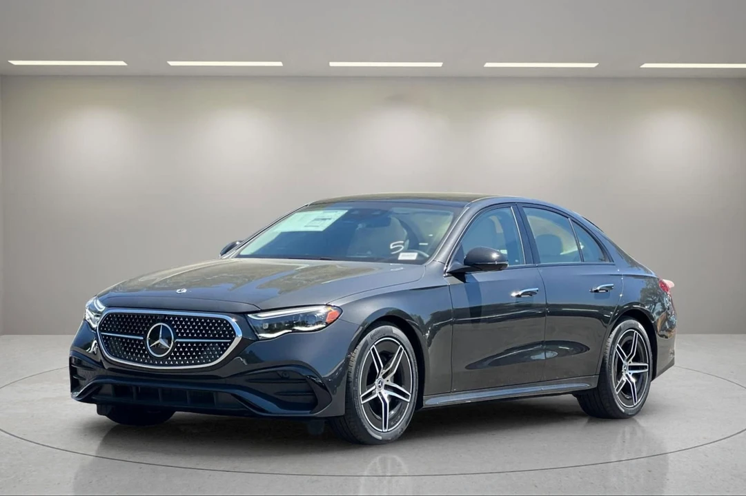 2025 Mercedes-Benz W214 E-Class - Image 8 of 12