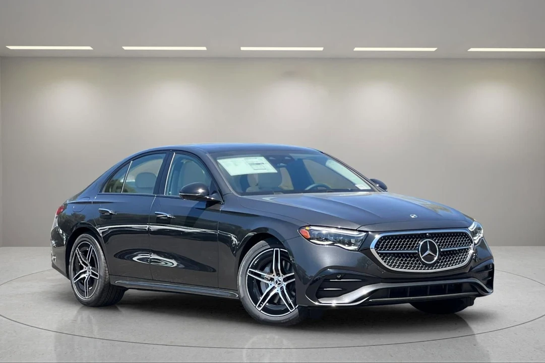 2025 Mercedes-Benz W214 E-Class - Image 2 of 12