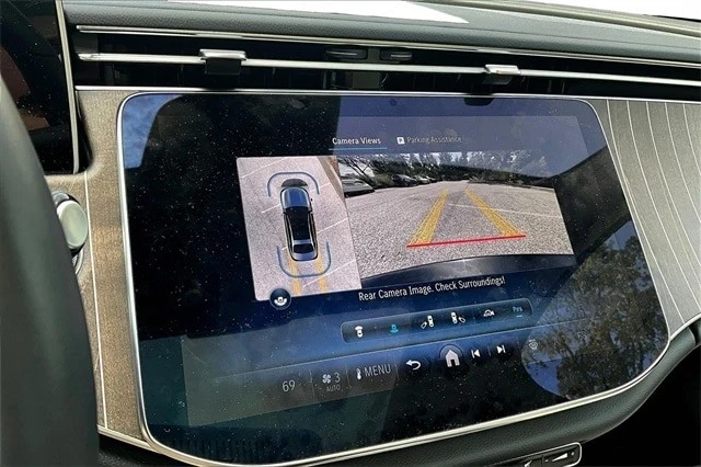 2025 Mercedes-Benz W214 E-Class - Image 17 of 21
