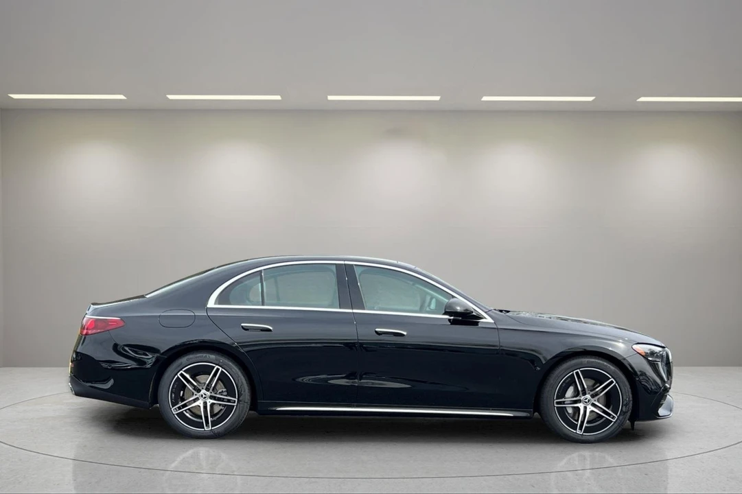 2025 Mercedes-Benz W214 E-Class - Image 3 of 12