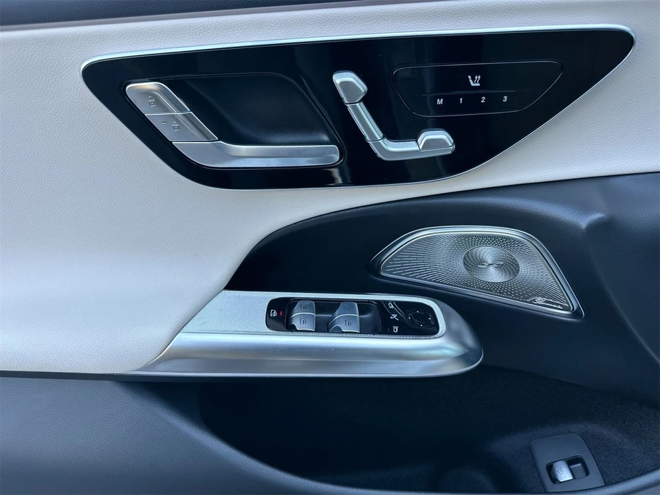 2025 Mercedes-Benz W214 E-Class - Image 12 of 12