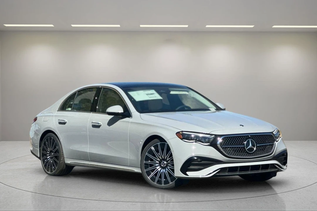 2025 Mercedes-Benz W214 E-Class - Image 2 of 12