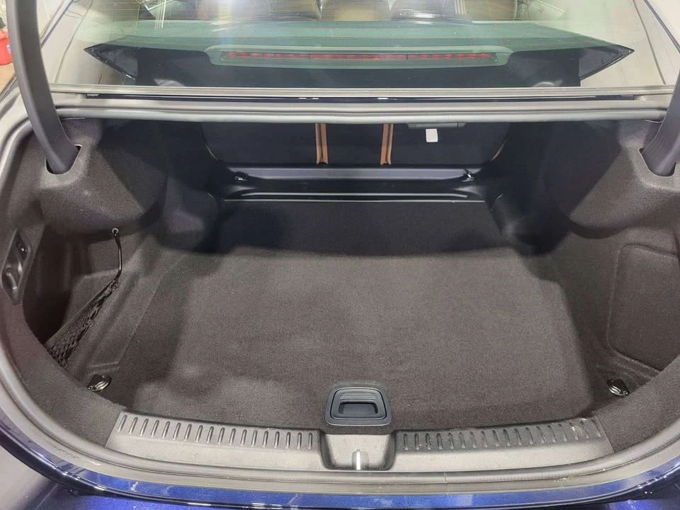 2025 Mercedes-Benz W214 E-Class - Image 9 of 20