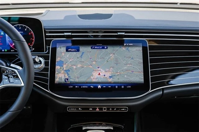 2025 Mercedes-Benz W214 E-Class - Image 11 of 12