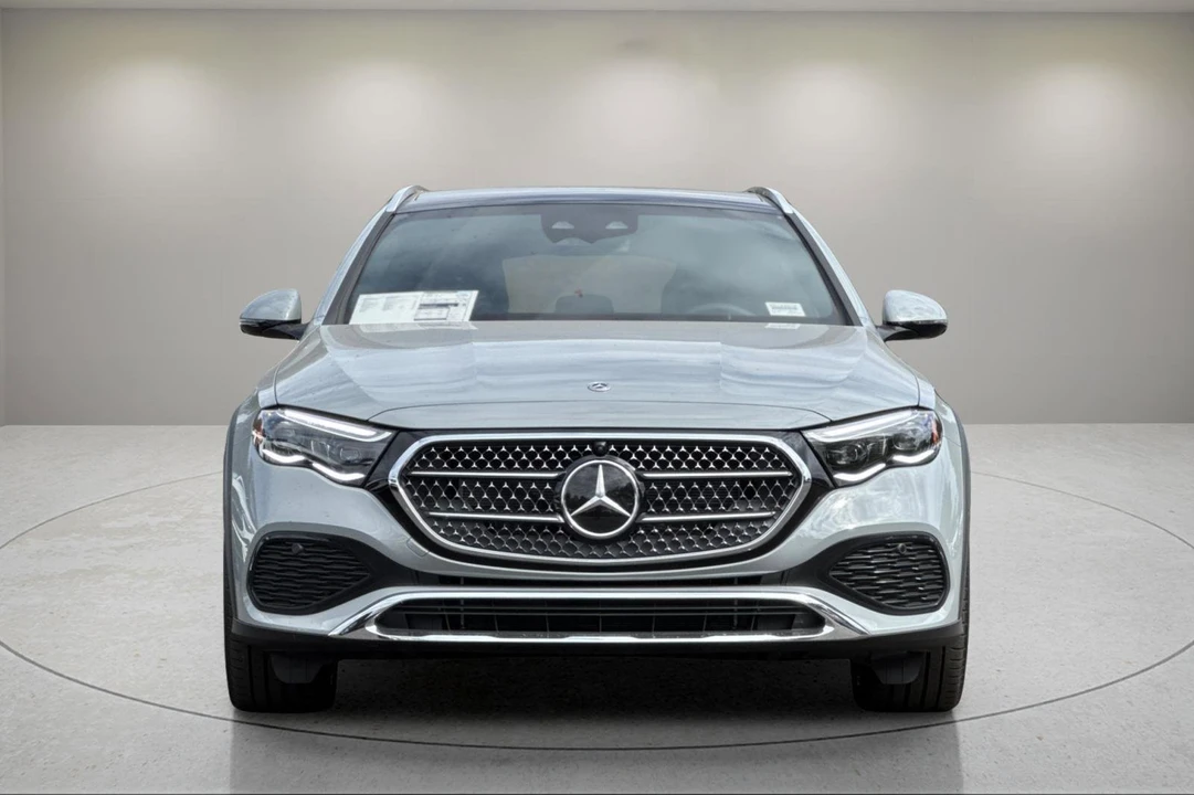 2025 Mercedes-Benz W214 E-Class - Image 9 of 12