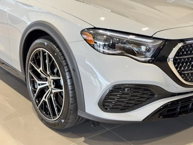 2025 Mercedes-Benz W214 E-Class - Image 3 of 12