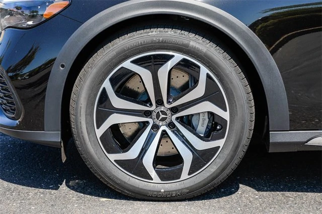 2025 Mercedes-Benz W214 E-Class - Image 9 of 12