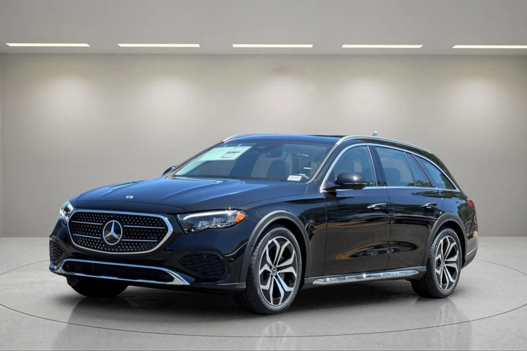 2025 Mercedes-Benz W214 E-Class - Image 8 of 12