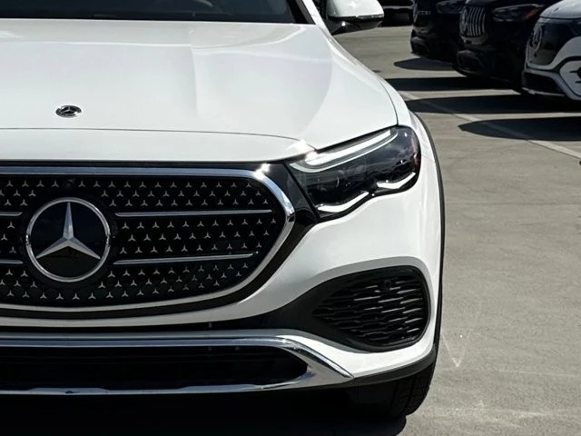 2025 Mercedes-Benz W214 E-Class - Image 4 of 12