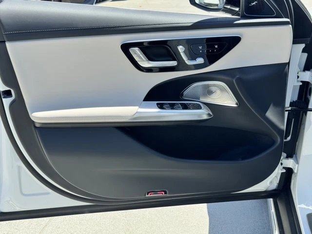 2025 Mercedes-Benz W214 E-Class - Image 10 of 12