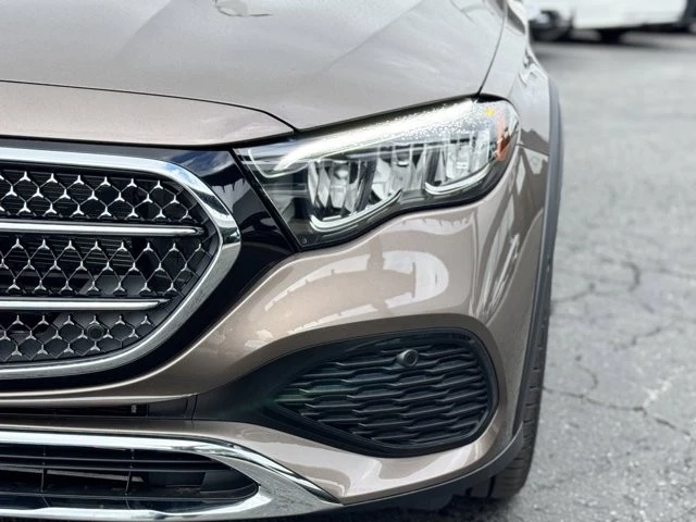 2025 Mercedes-Benz W214 E-Class - Image 8 of 12