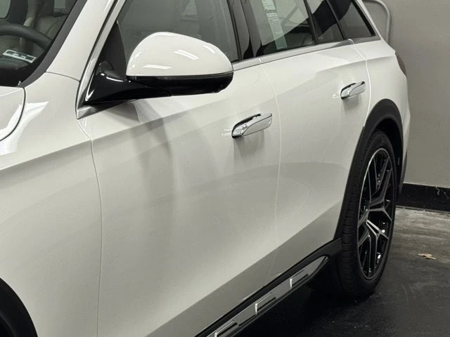 2025 Mercedes-Benz W214 E-Class - Image 9 of 12