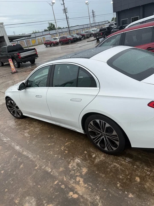 2025 Mercedes-Benz W214 E-Class - Image 2 of 15