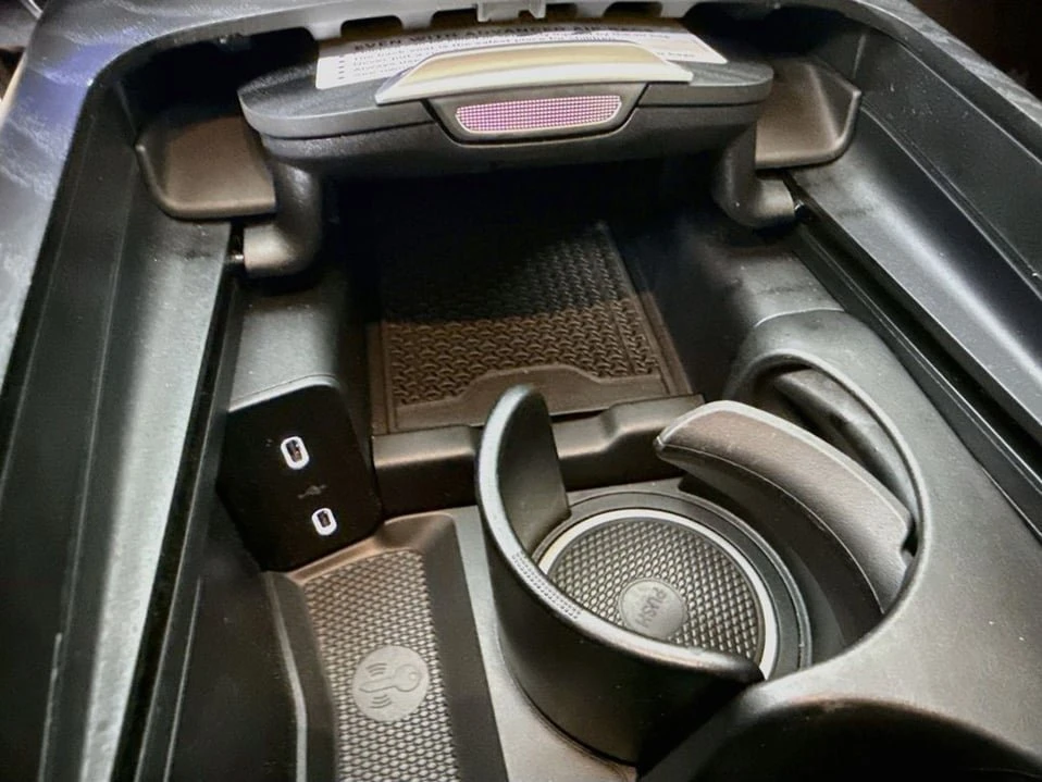 2025 Mercedes-Benz W214 E-Class - Image 18 of 20
