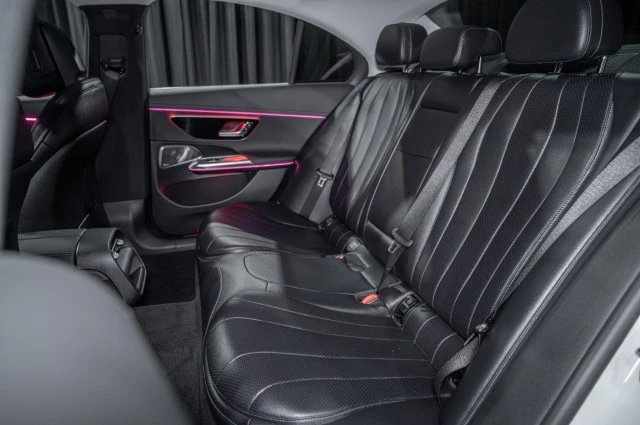 2025 Mercedes-Benz W214 E-Class - Image 13 of 21