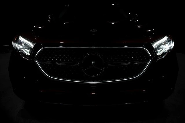 2025 Mercedes-Benz W214 E-Class - Image 7 of 12