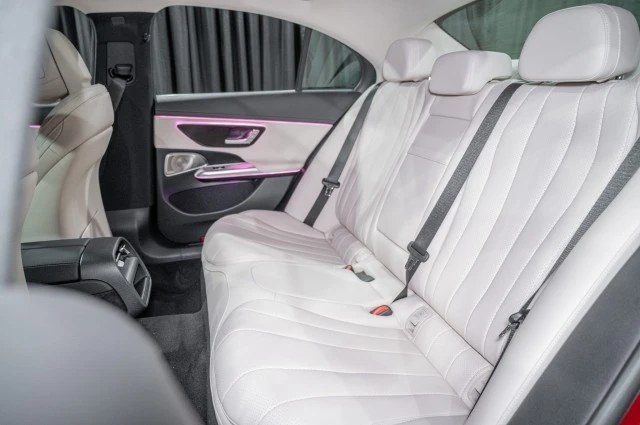 2025 Mercedes-Benz W214 E-Class - Image 11 of 12