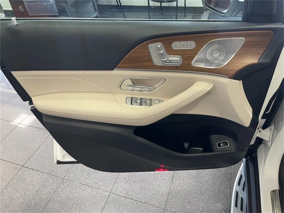 2025 Mercedes-Benz W214 E-Class - Image 21 of 31