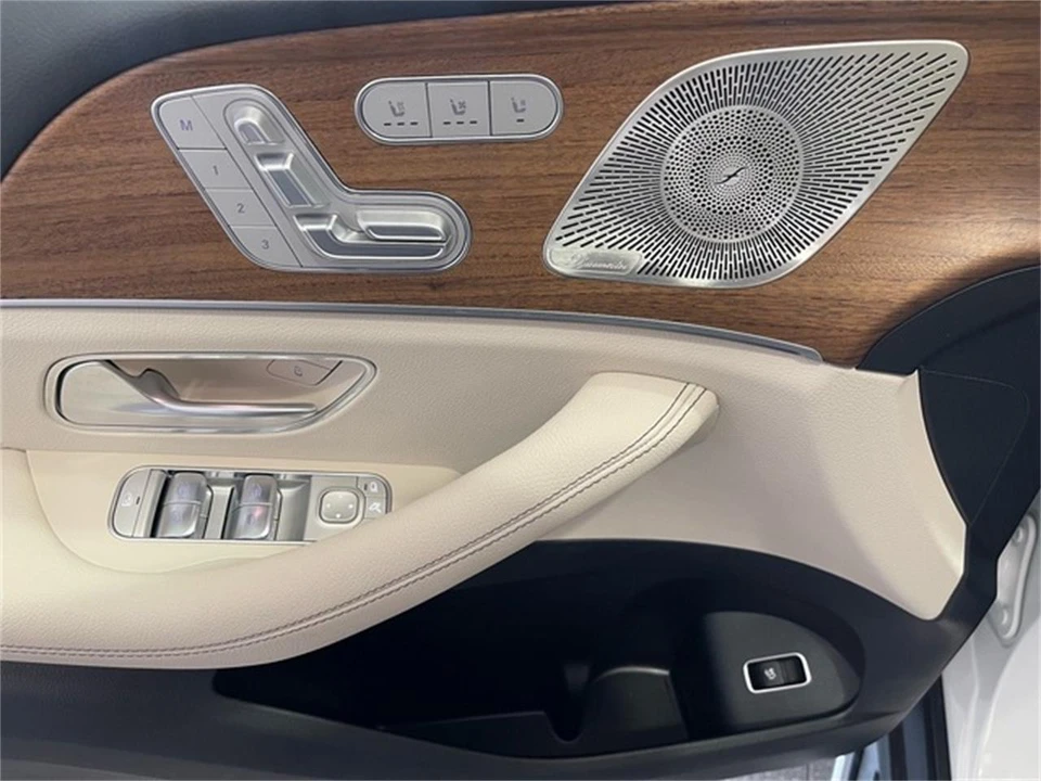 2025 Mercedes-Benz W214 E-Class - Image 22 of 31