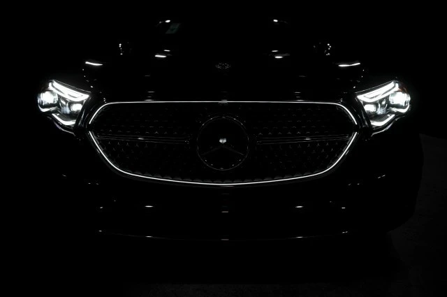 2025 Mercedes-Benz W214 E-Class - Image 8 of 12