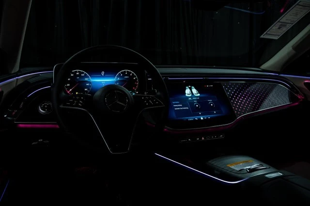 2025 Mercedes-Benz W214 E-Class - Image 17 of 20