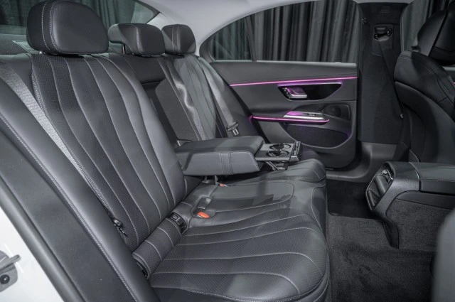 2025 Mercedes-Benz W214 E-Class - Image 12 of 12