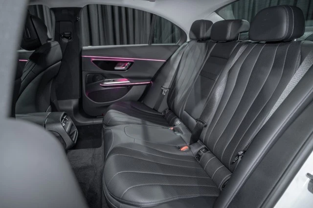 2025 Mercedes-Benz W214 E-Class - Image 11 of 12