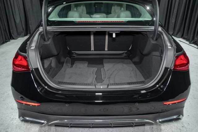 2025 Mercedes-Benz W214 E-Class - Image 10 of 12
