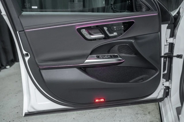 2025 Mercedes-Benz W214 E-Class - Image 9 of 12