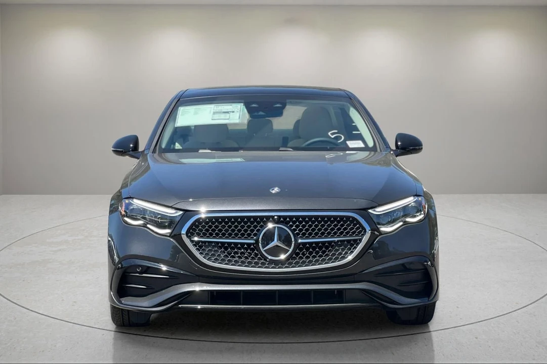 2025 Mercedes-Benz W214 E-Class - Image 9 of 12