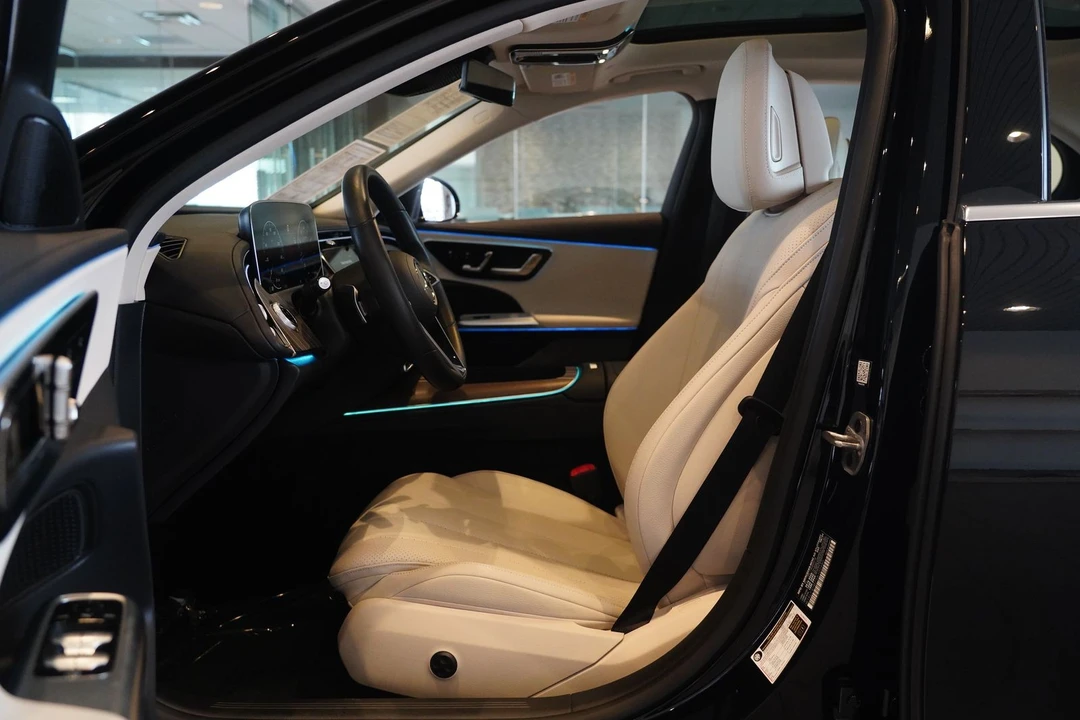 2025 Mercedes-Benz W214 E-Class - Image 2 of 12