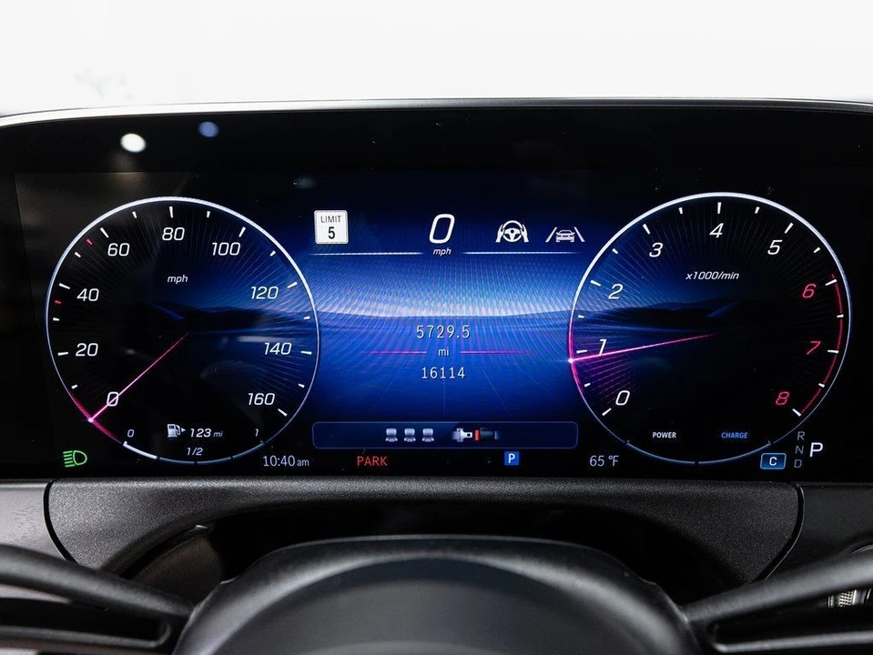 2025 Mercedes-Benz W214 E-Class - Image 14 of 21