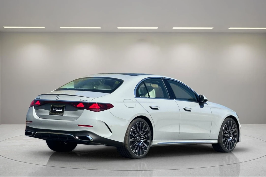 2025 Mercedes-Benz W214 E-Class - Image 4 of 12