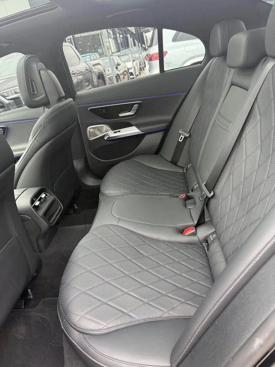 2025 Mercedes-Benz W214 E-Class - Image 6 of 6