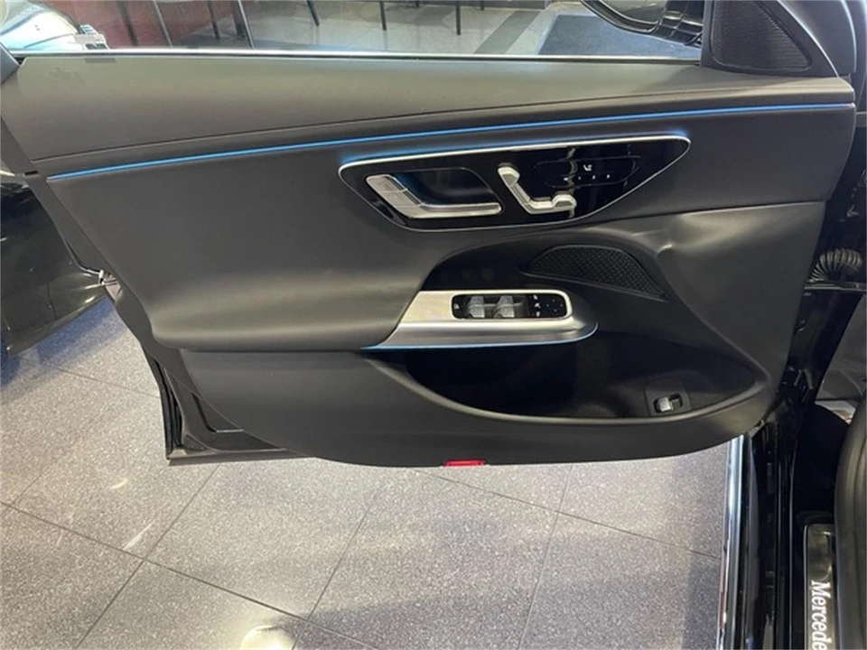 2025 Mercedes-Benz W214 E-Class - Image 23 of 31