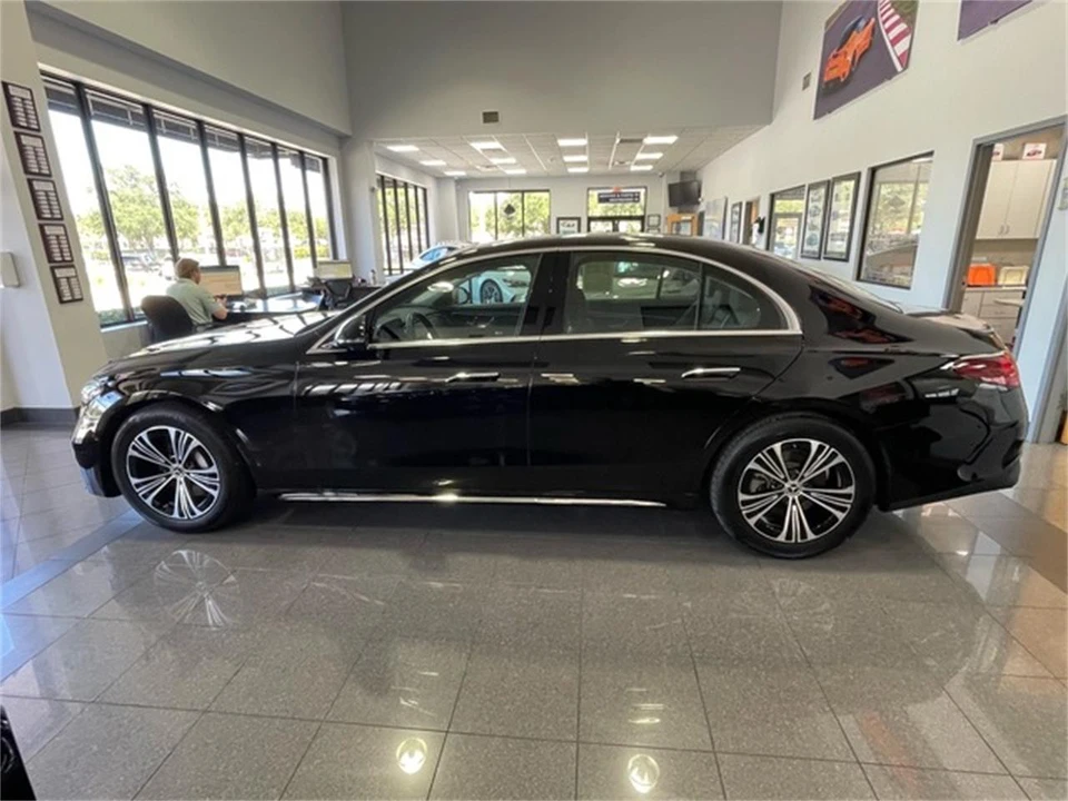 2025 Mercedes-Benz W214 E-Class - Image 2 of 31