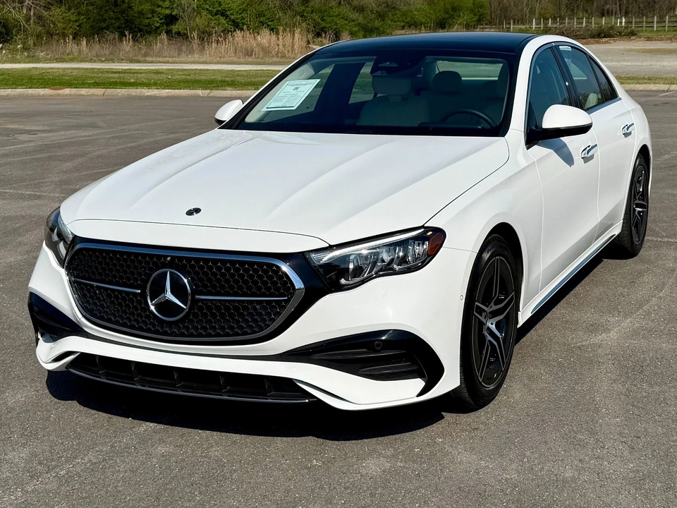 2025 Mercedes-Benz W214 E-Class - Image 2 of 21