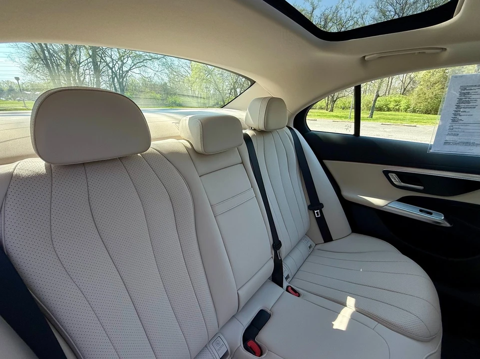 2025 Mercedes-Benz W214 E-Class - Image 15 of 21