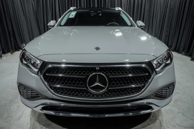 2025 Mercedes-Benz W214 E-Class - Image 2 of 12