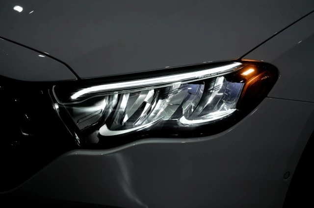 2025 Mercedes-Benz W214 E-Class - Image 7 of 12