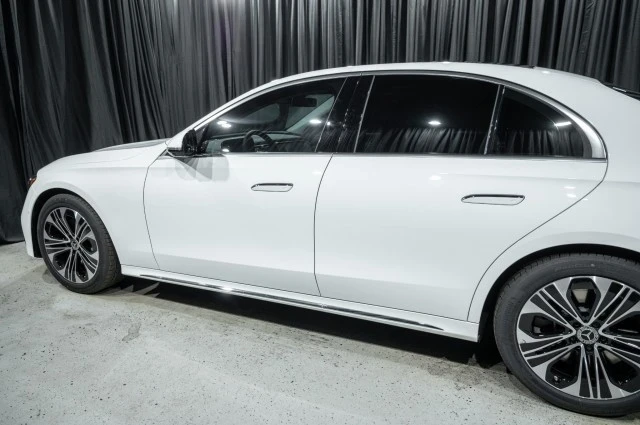 2025 Mercedes-Benz W214 E-Class - Image 5 of 12