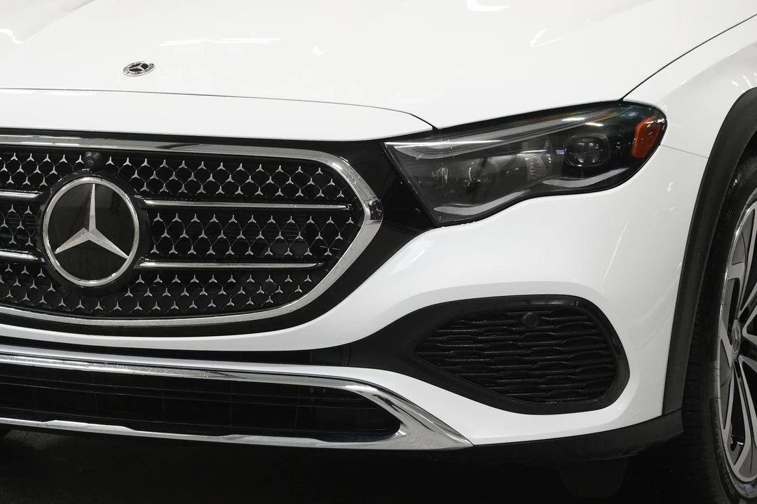 2025 Mercedes-Benz W214 E-Class - Image 7 of 12