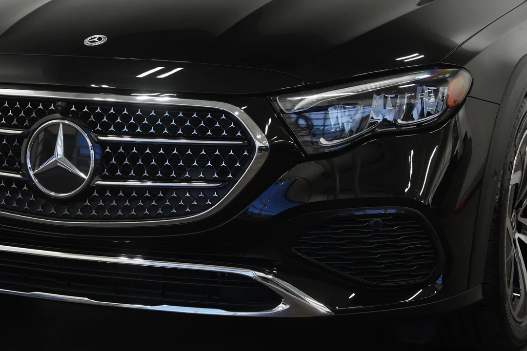 2025 Mercedes-Benz W214 E-Class - Image 8 of 12