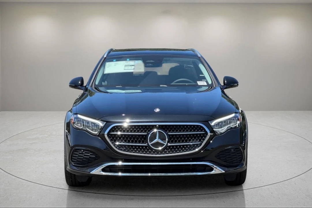 2025 Mercedes-Benz W214 E-Class - Image 9 of 12