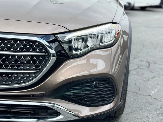2025 Mercedes-Benz W214 E-Class - Image 8 of 12