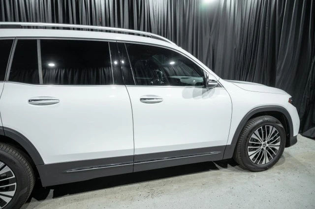2025 Mercedes-Benz EQB - Image 4 of 12