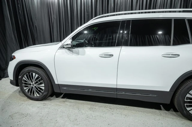 2025 Mercedes-Benz EQB - Image 5 of 12