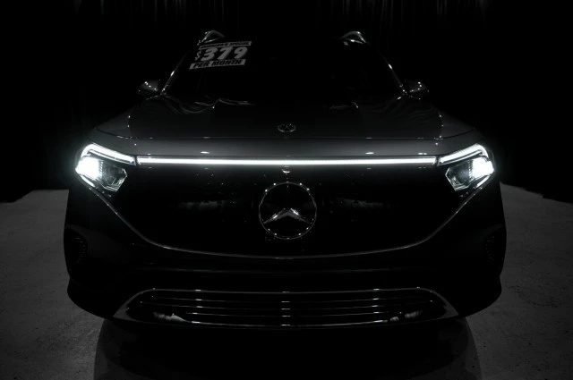 2025 Mercedes-Benz EQB - Image 8 of 12