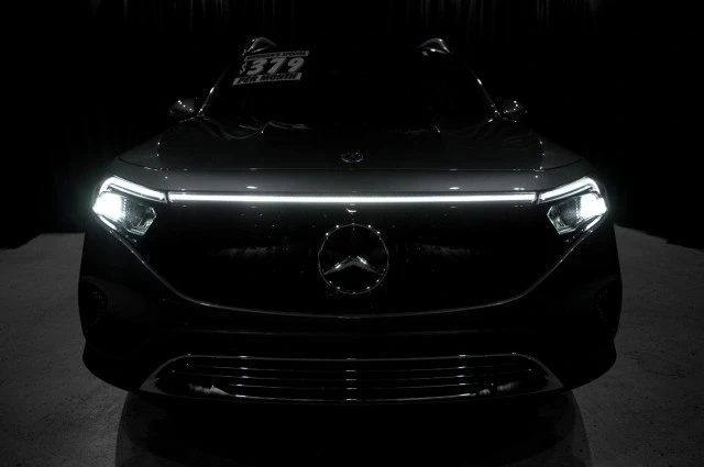 2025 Mercedes-Benz EQB - Image 8 of 12